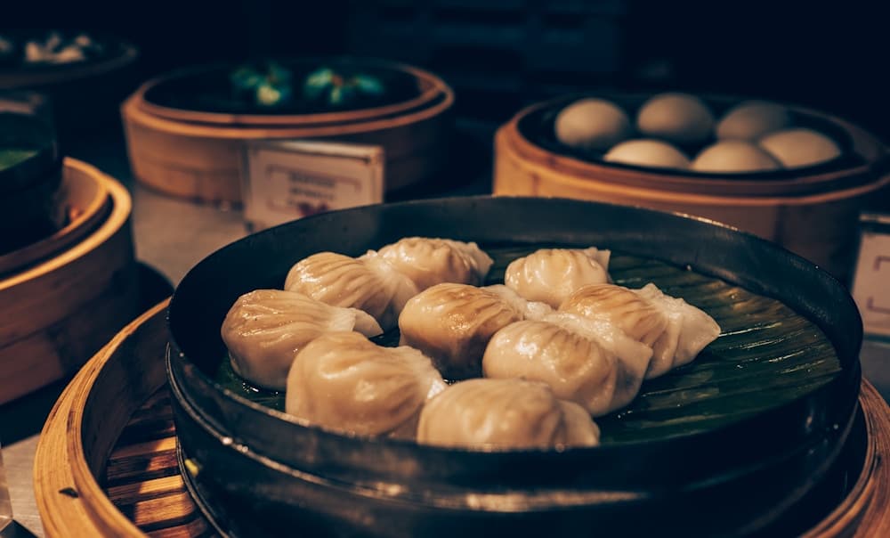 Momos